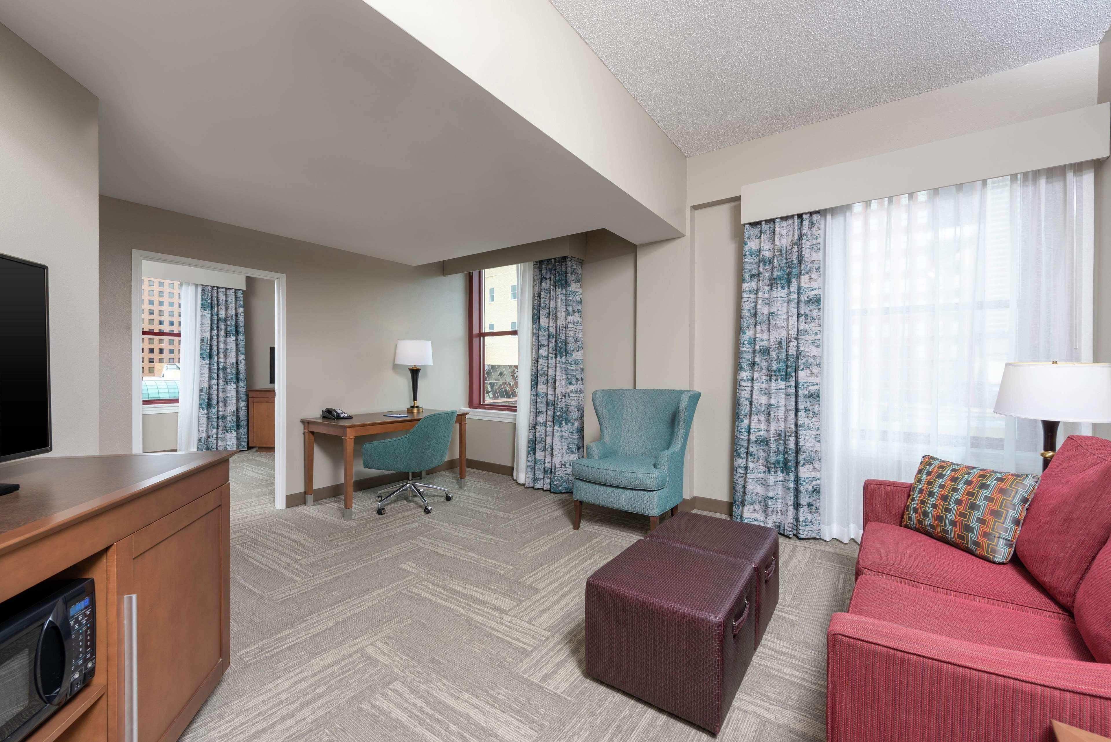 Hampton Inn Indianapolis Downtown Across From Circle Centre Екстер'єр фото