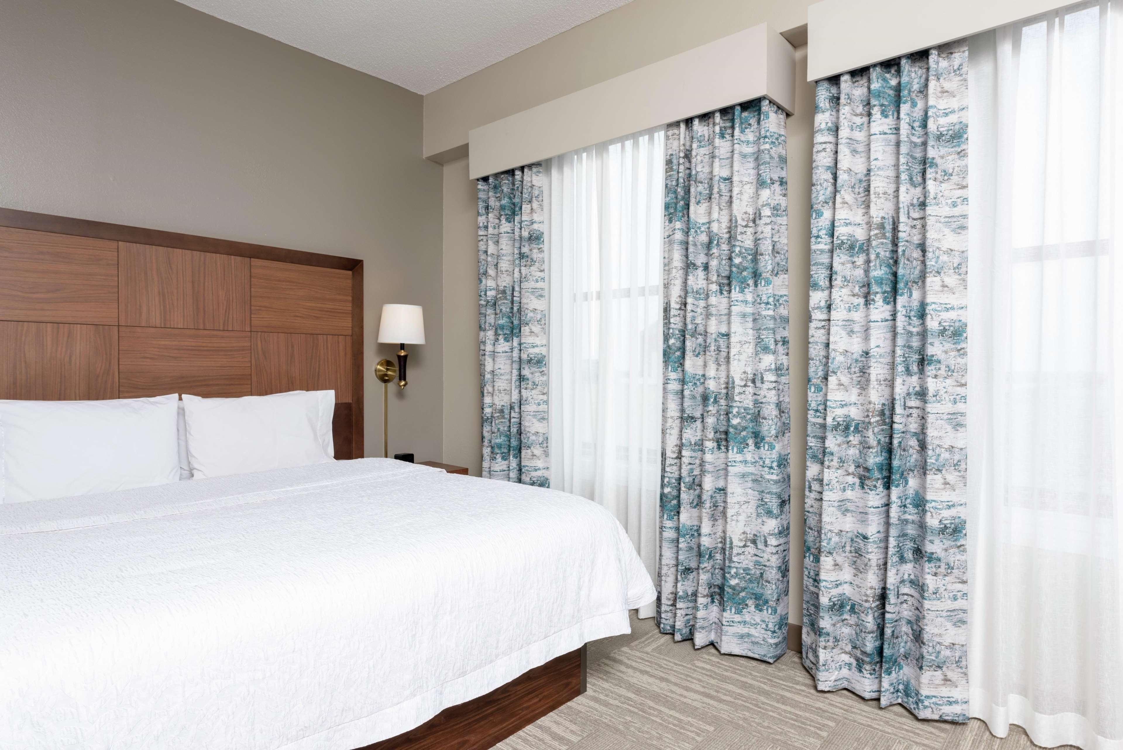 Hampton Inn Indianapolis Downtown Across From Circle Centre Екстер'єр фото