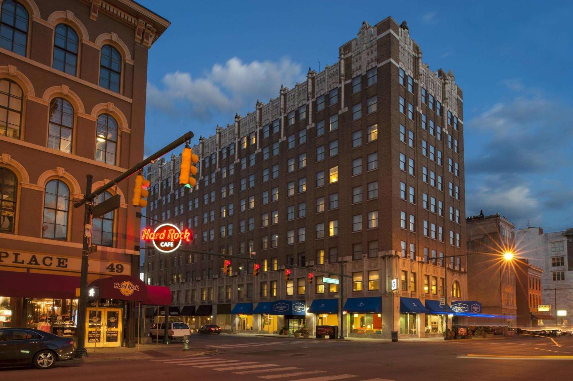 Hampton Inn Indianapolis Downtown Across From Circle Centre Екстер'єр фото