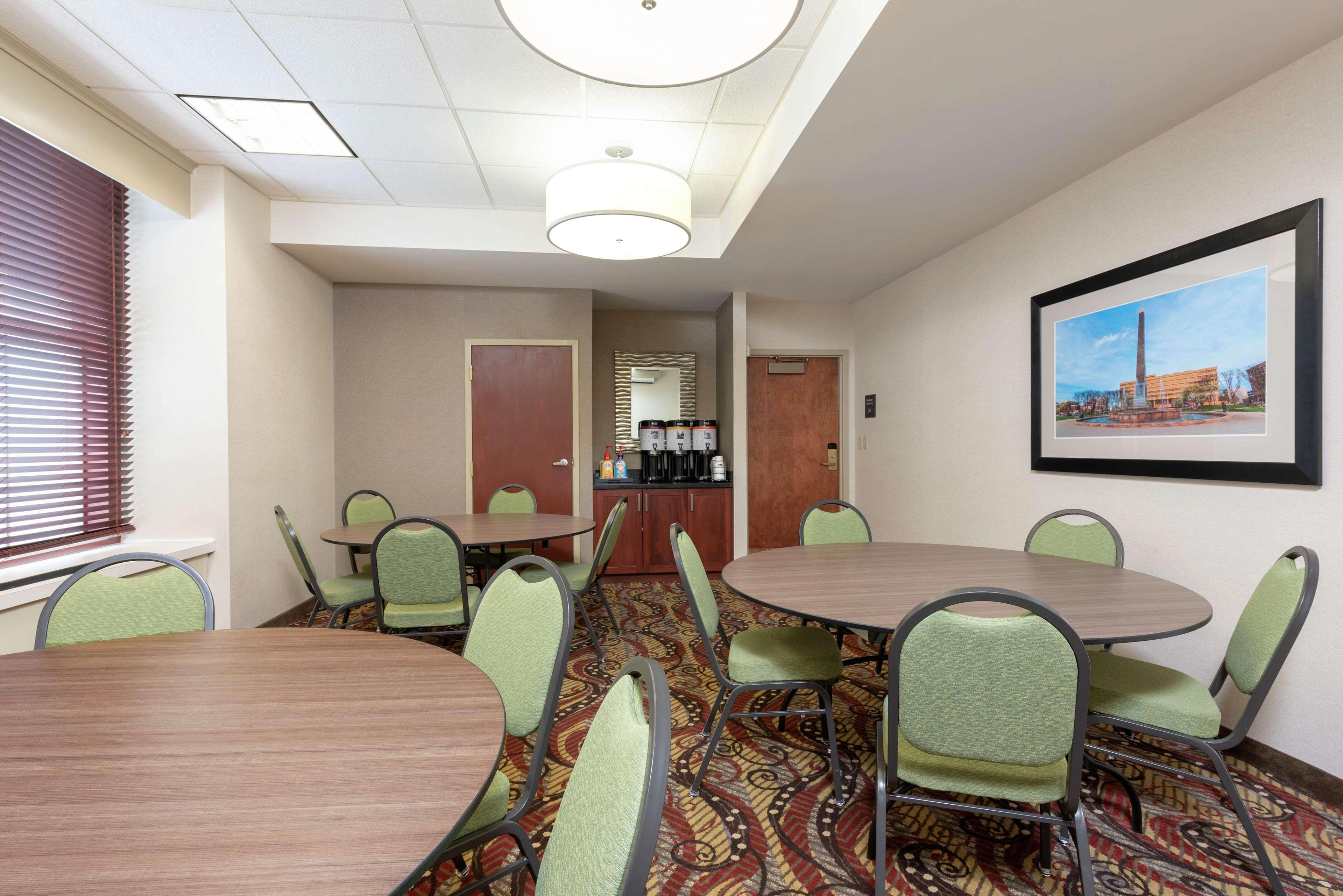 Hampton Inn Indianapolis Downtown Across From Circle Centre Зручності фото